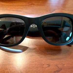 NEW! Wayfarer Ray-Ban Stories smart glasses
